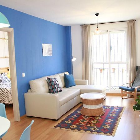 מאלגה Cozy & Bright Apartment מראה חיצוני תמונה